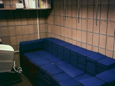 couch1.jpg